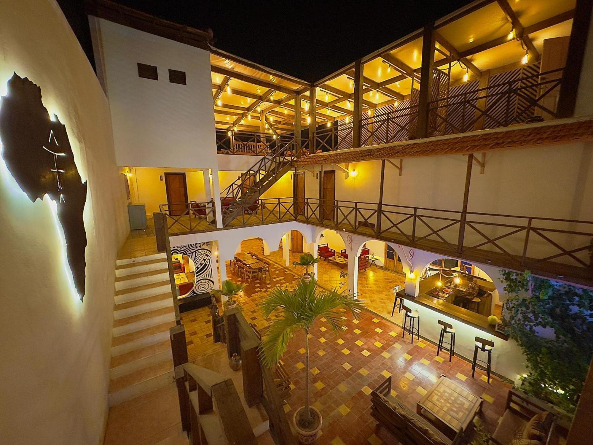 Fly Fishes Hotel Saint-Louis Exterior foto